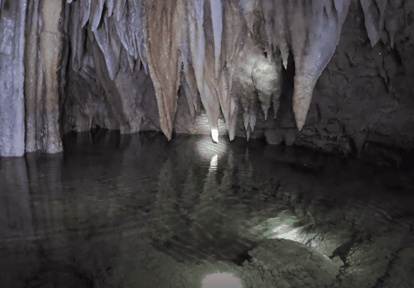 cueva de los cristales-Tingo María