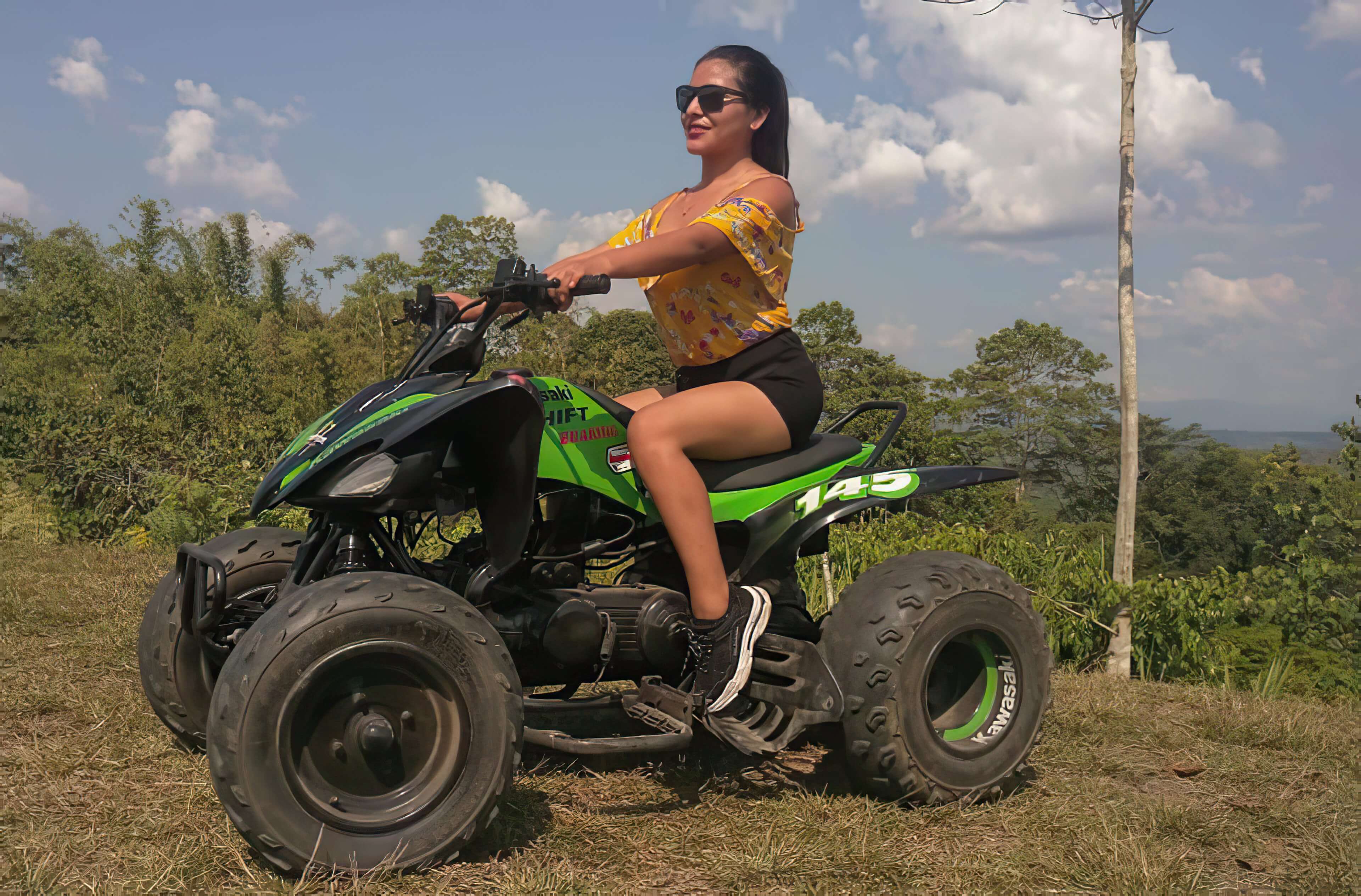 piscina aguas sulfurosas tingo maria