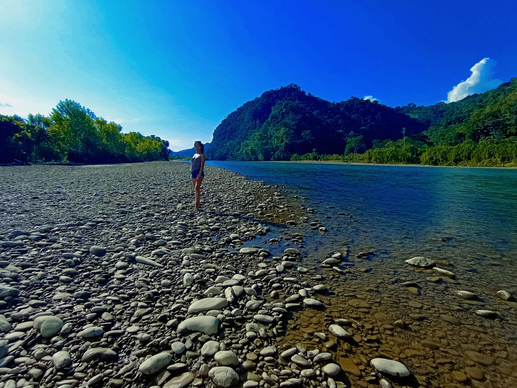 interior de la cueva de las lechuzas en tingo maria